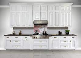 White cabinets will make a striking transformation despite the quantity of pure light in your kitchen. Classic White Kitchen Cabinets Classic White Kitchen Kitchen Style Classic Kitchen Design