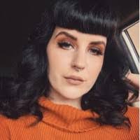 Kimberly Geer's Instagram, Twitter & Facebook