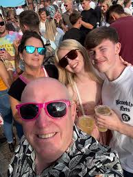 Phil Brookes (@yobrookesy) • Instagram photos and videos