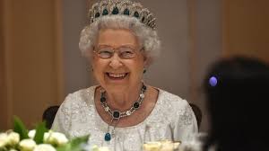 Discover why she's considered to be one of the country's most elizabeth i is considered one of the country's most successful and popular monarchs. Konigin Elizabeth Ii Wird 90 Die Queen Von A Bis Z