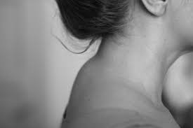 Lista lor începe cu patologiile coloanei vertebrale cervicale și se termină cu boli neurale. Ce SÄ Faci Cand Ai Dureri De Spate In Zona Gatului Sau Cum SÄ Èi Ingrijesti Vertebrele Cervicale Musictherapy Ro