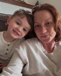 Crystal Robertson's Instagram, Twitter & Facebook