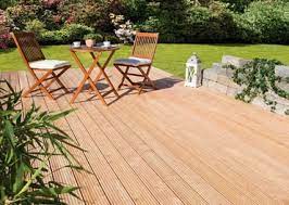 Bei hgb holz und gartenbau liegt ihr gartenbauprojekt in sämtlichen projektphasen, von der planung bis zur pflege, immer in den richtigen händen. Holz Im Garten Gartengestaltung Mit Holz