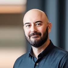 linkedin #6degrees #ryanreynolds #robmcelhenney