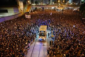 An average day last year brought petrol bombs exploding at mtr exits, tear gas suffocating people in the streets, and citywide transportation strikes. Hong Kong Marchers Flood Streets Over Extradition Bill Wsj