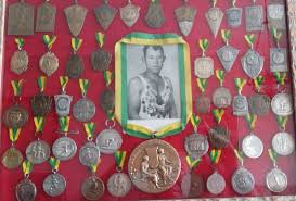Sibra max é liberado e aprovado pela anvisa nos termos da rdc 240 de 26/07/2018, sendo dispensado de registro, pois é avaliado como 100% seguro para o consumo da população. Fviwlicqusn3bm