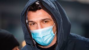 Riprende quota mario mandzukic titolare nella sfida di domenica sera tra atalanta e milan. Angst Einflossen Neuzugang Mario Mandzukic Ist Bereit Fur Milan Kicker