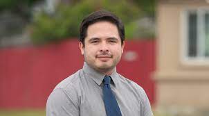 He made his debut from la rosa de guadalupe where he portrayed the role of tono. Recognizing The Class Of 2020 Cal State La