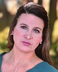 Suzanne Prescott's Instagram, Twitter & Facebook