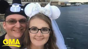 Florida couple marries 20 years after meeting as kids at their doctor's  office