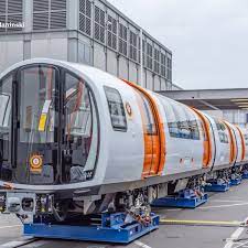 Die stadler rail ag (auch stadler rail group) mit sitz im schweizerischen bussnang ist ein hersteller von schienenfahrzeugen. Stadler Rail Page 8 Railcolor News