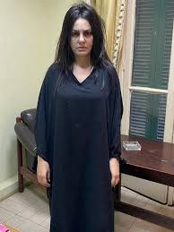 خطفت الفنانة دينا فؤاد، الأنظار فى أول ظهور بمسلسل اللى مالوش كبير، حيث ظهرت فى دور قدرية زوجة سيف الخديوى يجسده أحمد العوضى، وجمعهما مشهد فى الحلقة الأولى تبين من خلاله قوة شخصية قدرية وتأثيرها على سيف. ÙƒÙˆØ§Ù„ÙŠØ³ ØµÙˆØ±Ø© Ø¯ÙŠÙ†Ø§ ÙØ¤Ø§Ø¯ Ø§Ù„Ù…Ø±Ø¹Ø¨Ø© Ø¨Ù€ Ø¬Ù…Ø§Ù„ Ø§Ù„Ø­Ø±ÙŠÙ…