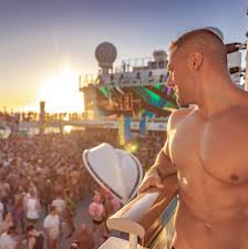 Sweaty Stateroom Sex with New Friends