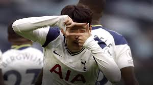 By click on edit wallpaper you can either crop or redesign this wallpaper to fit to your smartphone, tablet or make your own unique facebook cover just in seconds. Tottenham Fans Notice What Son Heung Min Did After Harry Kane S Assist In Burnley Win Football London