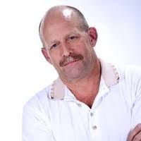 Eric Henao's Instagram, Twitter & Facebook