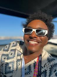 Fine wine with a side of sunshine. 🍷☀️ Grateful for a beautiful week in  Miami for #Artbasel! Saw so much, but missed a lot (thanks traffic!) Too  much to see and do