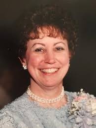 Mary Monks's Instagram, Twitter & Facebook