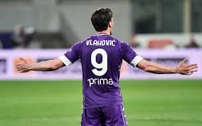 Besondere unterkünfte zum kleinen preis. Arsenal And Atletico Madrid Interested In Fiorentina S Vlahovic