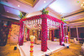 Ezwed Has Everything A South Indian Bride Needs To Plan Her Dream Wedding Wed Hindu Wedding Decorations Wedding Backdrop Decorations Wedding Stage Decorations
