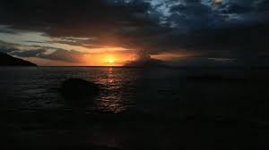 Selain menyediakan berbagai kebutuhan seperti makanan, air, dan oksigen, alam juga menyuguhkan gambar pemandangan yang sangat memanjakan mata. Ocean Oceano Ozean Gif On Gifer By Meztim