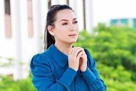 Tuy nhiên sau đó, phía nữ ca sĩ đã có lời giải thích chính thức. Nfed Gs29wplnm