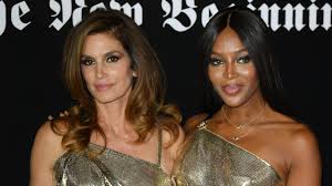 The name of the man was elimelech and the name of his wife naomi, and the names of his two sons were mahlon and chilion; Naomi Tl2duo2 Naomi