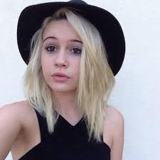 Nicole Westfall (@SeMarro__)