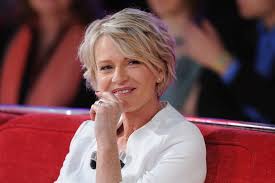 Elle se moque de l'experte d'affaire conclue en plein direct, c'est vraiment gênant ! Sophie Davant En Couple Ses Confidences Sur Sa Vie Amoureuse