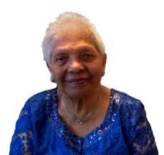 Lisa Pereira's Instagram, Twitter & Facebook