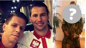 Krychowiak wyjaśnia swoje zachowanie na konferencji. Wojciech Szczesny Zadrwil Z Krychowiaka Na Instagramie Newsy Polki Pl
