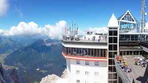 Der neuen zugspitz eibsee seilbahn, der gletscherbahn sowie der zugspitz zahnradbahn zu deutschlands höchsten berggipfel. Tiroler Zugspitzbahn Tirol In Osterreich