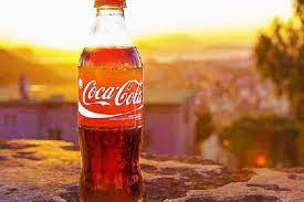 É por isso que, hoje mais do que nunca, a coca cola quer reivindicar esse momento único ao qual devemos dar o relevo que merece. Sejarah Coca Cola Minuman Bersoda Yang Botolnya Disingkirkan Cristiano Ronaldo Saat Konferensi Pers Portal Jember
