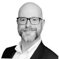 Shelley Buettner's Instagram, Twitter & Facebook