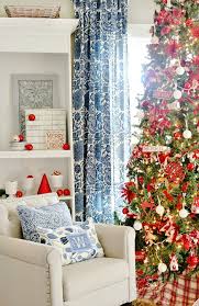 This is yet another color combo, deriving from the traditional christmas color combinations through excluding one of the traditional colors. Blue And White And Red Christmas Decor Thistlewood Farm