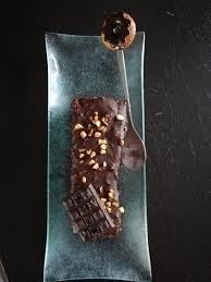 Fleur De Lys Gateau Noisette Mousse Chocolat Tonka Glacage Rocher Gateau Noisette Mousse Au Chocolat Chocolat