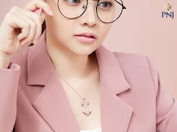 Những nàng yêu màu hồng không thể bỏ qua 5 món trang sức này