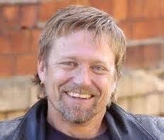 18 Michael Hurst ideas