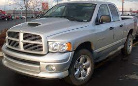 Detailed features and specs for the used 2005 dodge ram pickup 3500 including fuel economy, transmission, warranty, engine type, cylinders, drivetrain and more. File 02 05 Dodge Ram Daytona Crew Cab 1500 Jpg Wikipedia