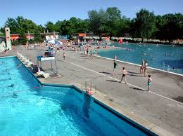 Das hallenbad bietet neben schwimmkursen auch aquafitness an. Freibader In Berlin Badegluck In Der Stadt Alle Infos Alle Angebote