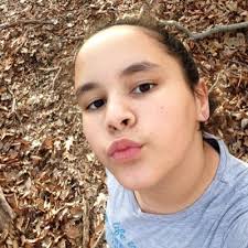 Angela Sideris (@Ang3241)