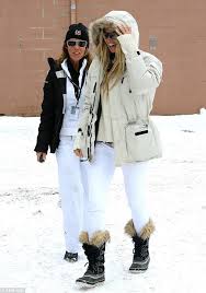 The ultimate snow bunny! Elle Macpherson wraps up as she touches down in  Aspen...just days after ex Arpad Busson and Uma Thurman arrive