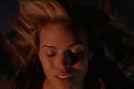 Kendra Saunders's Instagram, Twitter & Facebook