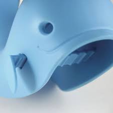 Avoid accidents and head injuries with these nine soft bath spout covers that protect your baby's head from hitting the hard metal faucet. Skip Hop Moby Bath Spout Cover Baby Blue Babies R Us Canada