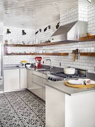 La cuisine industrielle est particulièrement chaleureuse, accueillante et surtout intemporelle. Accessoiriser Sa Cuisine Dans Un Style Industriel Turbulences Deco