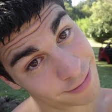 Elio Monroy's Instagram, Twitter & Facebook