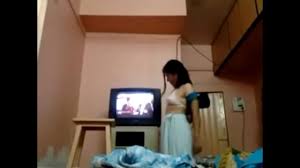 Bengali Aunty in Bra - XNXX.COM