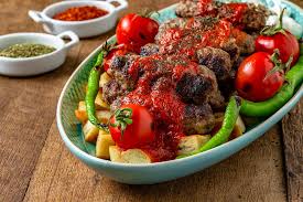 Kofta is a family of meatball or meatloaf dishes found in the indian subcontinent, south caucasian, middle eastern, balkan, and central asian cuisines. Pideli Kofte Arda Nin Mutfagi