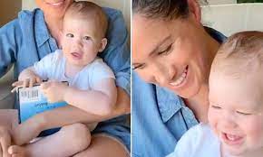 Meghan and harry encouraged fans to donate to vaccine equity in honor of archie's second birthday. Mystery Of Meghan Markle And Baby Archie S Birthday Video Solved Hello