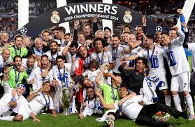 La champions league se jugó por primera vez para la temporada 1955/56, y hasta el 1992 el torneo se denominó copa de europa (oficialmente copa de clubes campeones de europa). Los Clubes Campeones De La Uefa Champions League