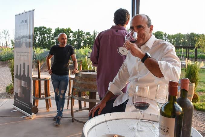 Mauricio Lorca: “Si hiciéramos negocios según lo que pasa en el país, la bodega no existiría”
